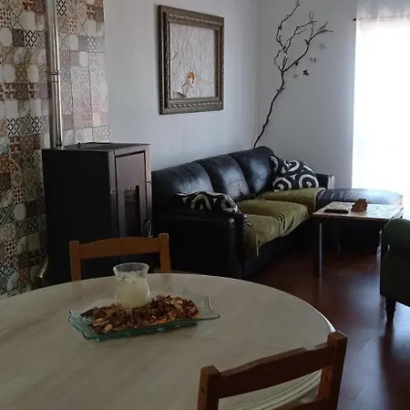 בית נופש Pipo People House *