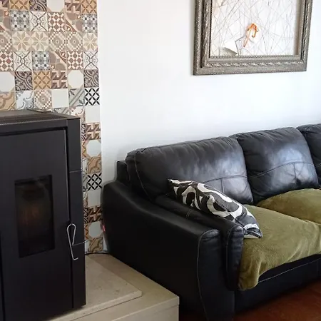 Holiday home Pipo People House Obidos