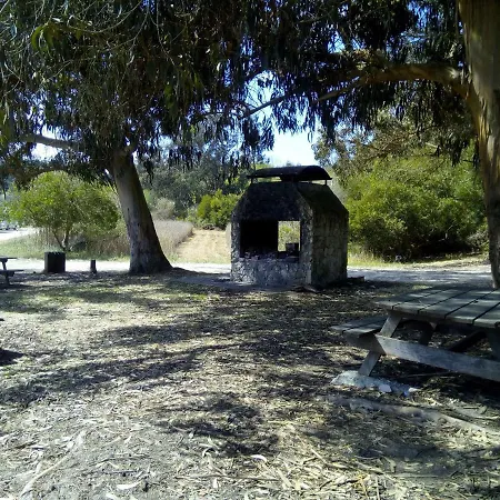 Pipo People House * Όμπιδος